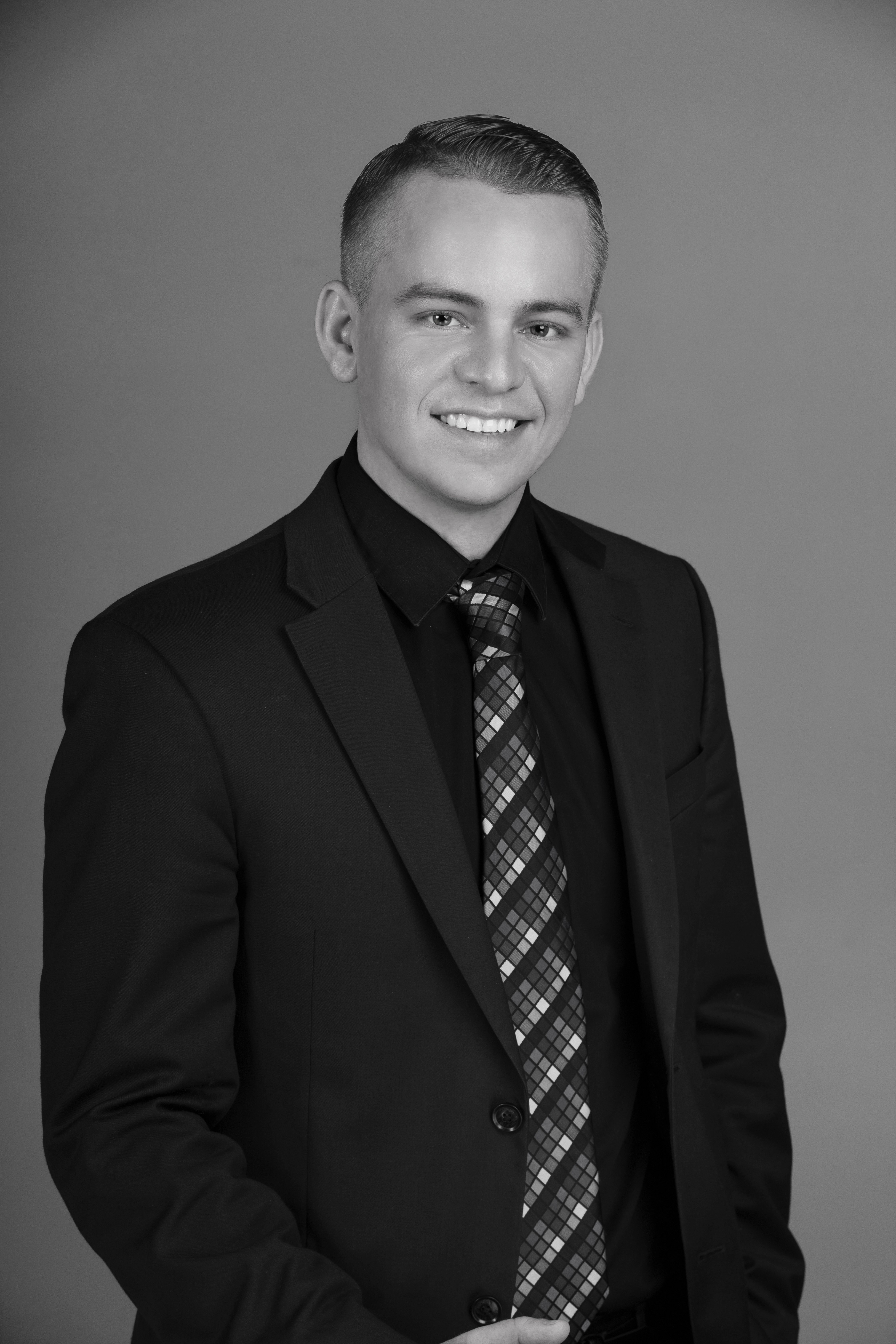 Andrew Newcomb Headshot